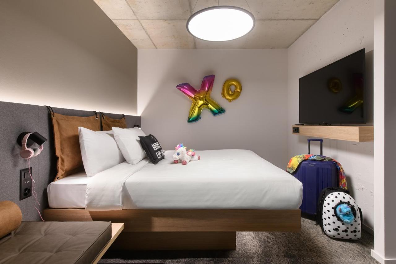 Moxy Sion Hotel Exterior photo
